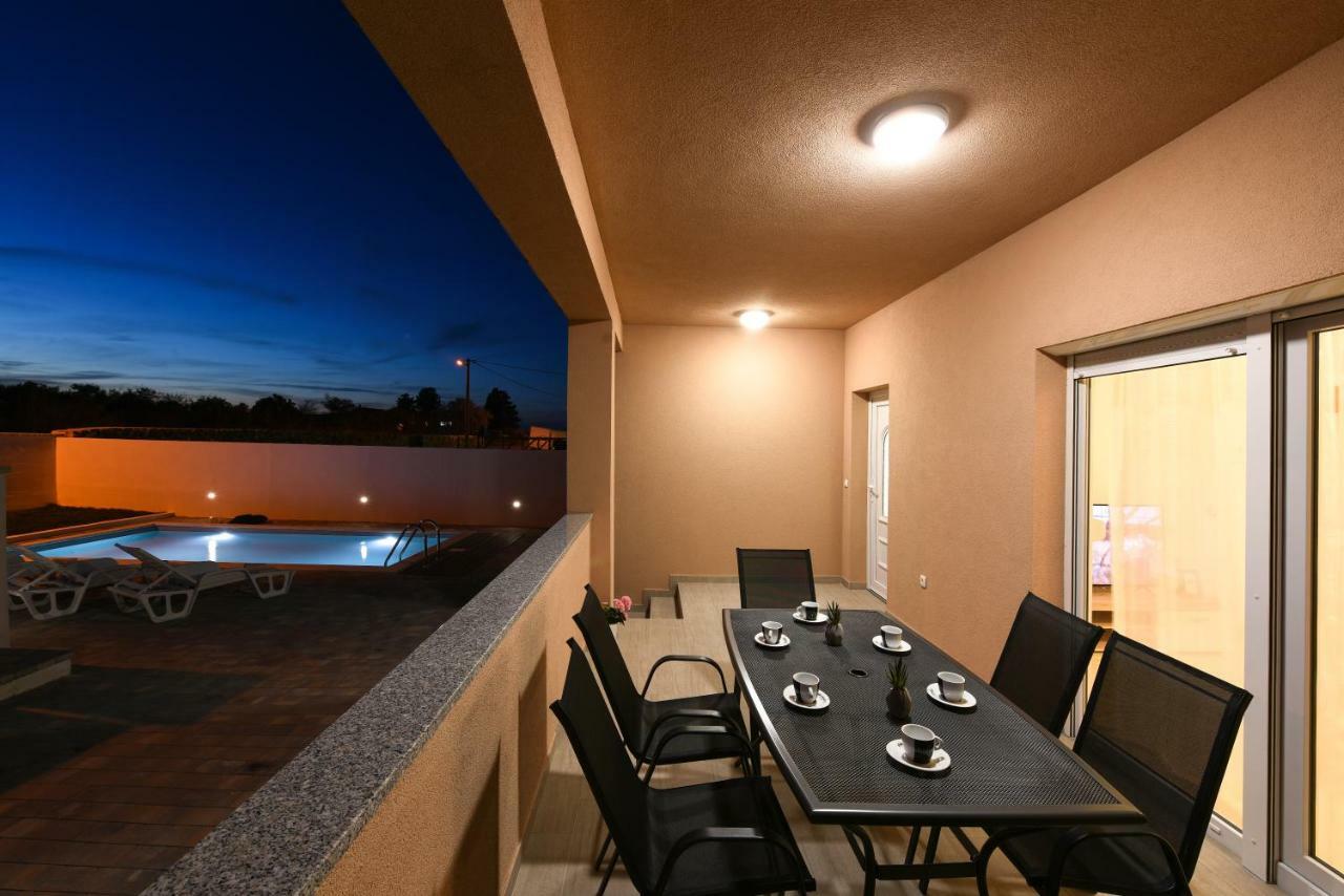Holiday Home Luka Zadar Ngoại thất bức ảnh